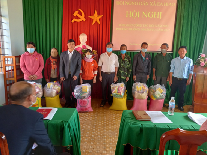 Hội Nông dân xã Ea Hiao tổ chức Hội nghị tổng kết công tác hội và phong trào nông dân năm 2021.